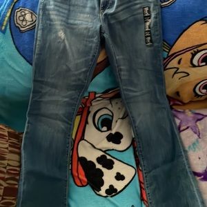 Brand new, low rise, boot cut Gap jeans. Never worn before, tags still on.